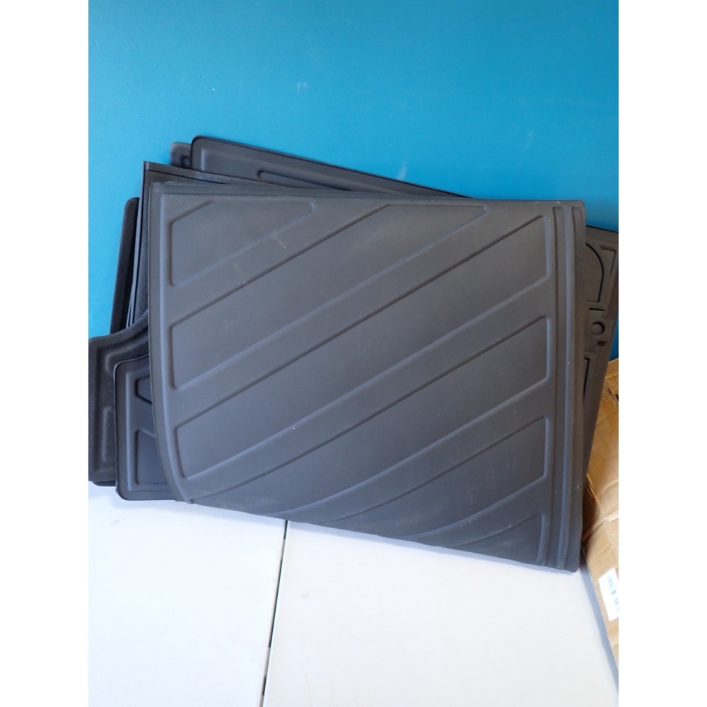 powoq Truck Bed Mat Tailgate Mat for 2021-2026 Ford F-150 5.5FT Bed Black TPE - Picture 4 of 10